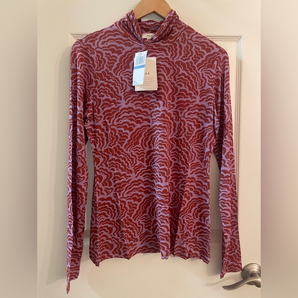 ❄️ A.L.C. Burgundy and Pink Wave Long Sleeve Mock Neck